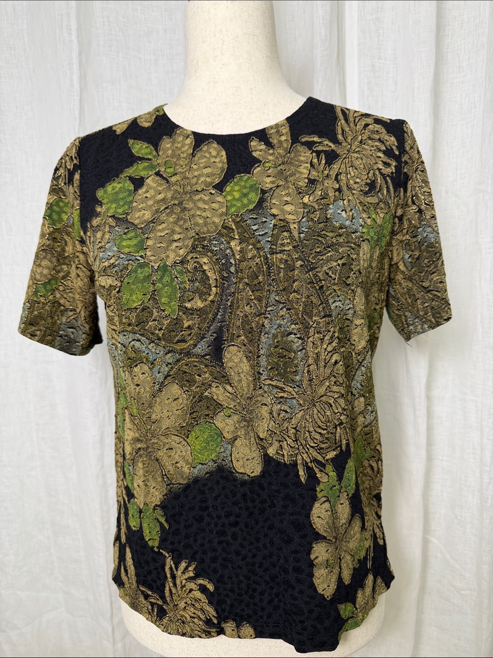 Vintage JM Collection Black Floral Short-Sleeve Top with Gold and Green Accents